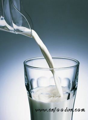养生须知：牛奶补钙助眠 10种最营养吃法