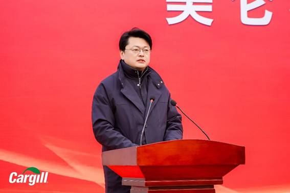 穿红色衣服的人<i></i><em></em><em></em><em></em><em></em><em></em>
<i></i><em></em><em></em><em></em><em></em><em></em>
AI 生成的内容可能不正确。